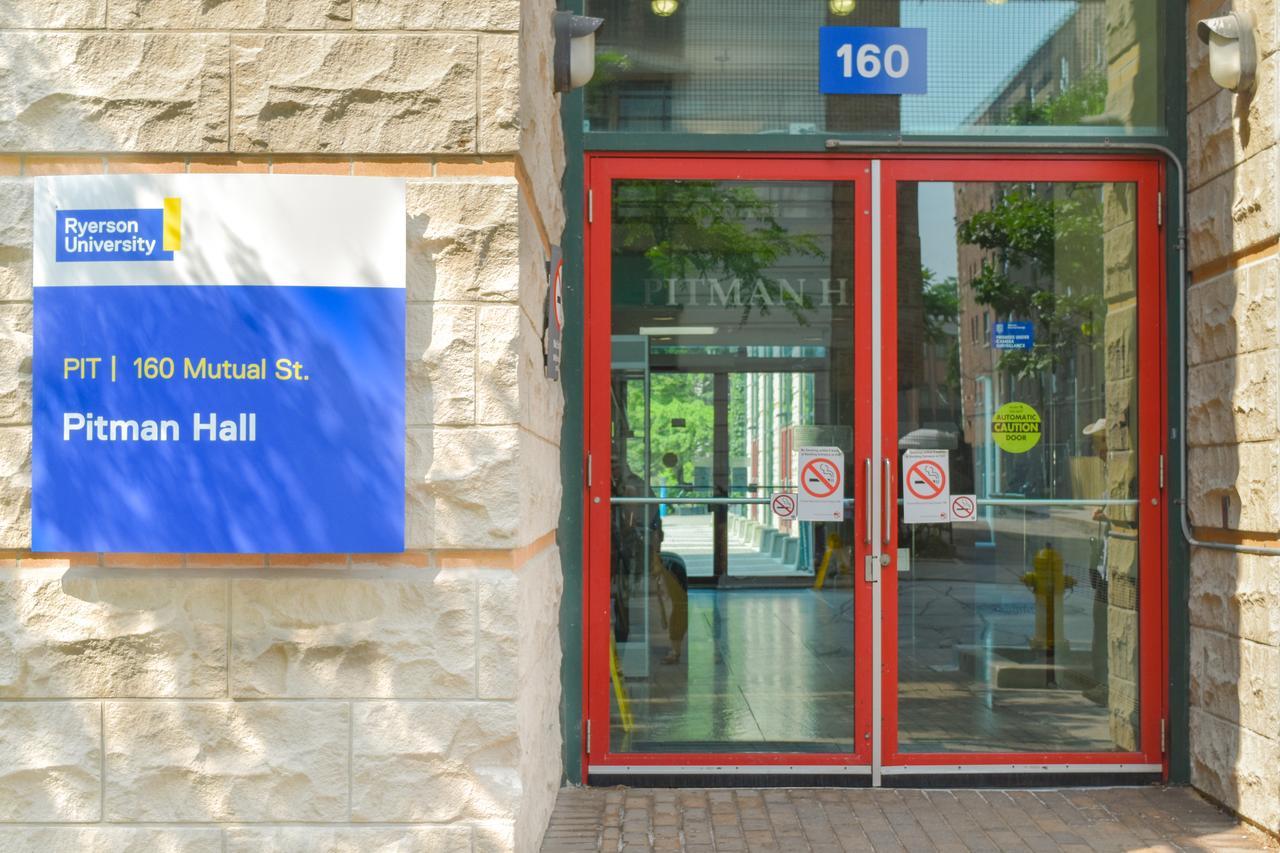 Toronto Metropolitan University- Pitman Hall Residence Exterior photo